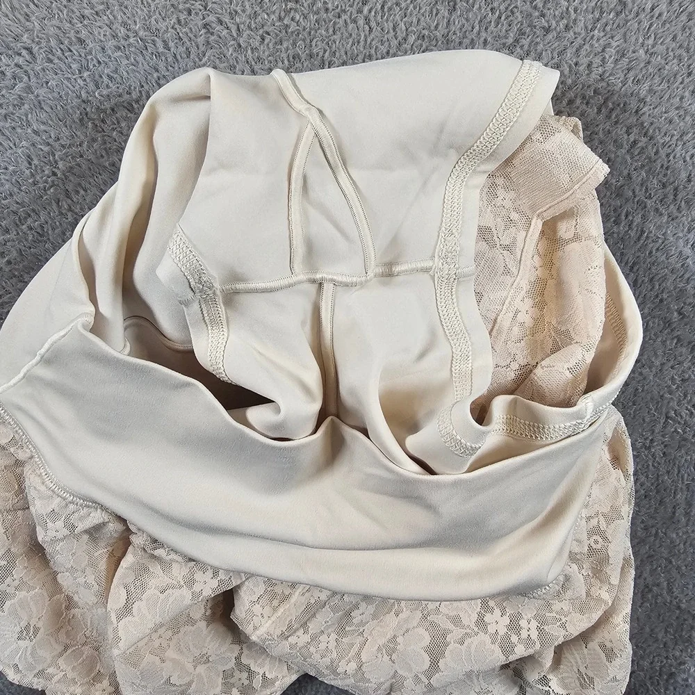 OFFLINE by Aerie Real Me Lace Skort Cream Ruffle Tiered Mini Skirt Small NEW - Picture 11 of 12